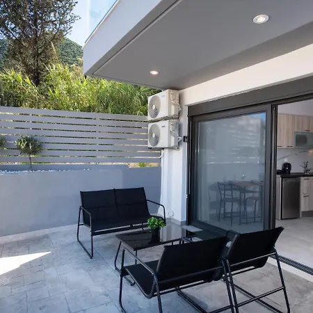 Angelica'S And Irene'S Design Apartments Swimming Pool Nikiana Exterior photo